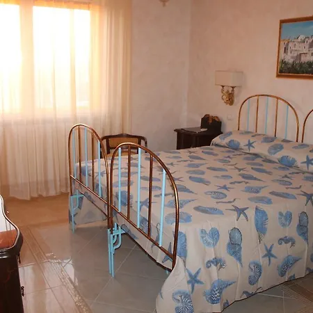 Carlo V - Queen Guest house Gallipoli
