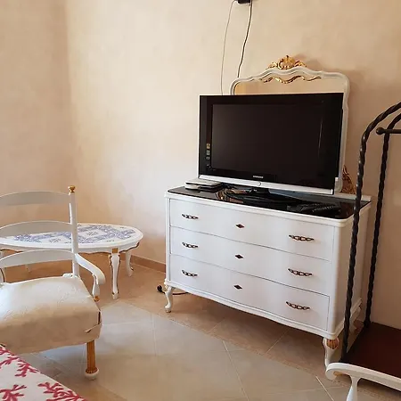 Carlo V - Queen Guest house